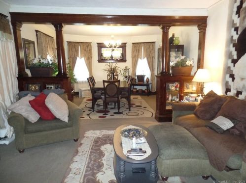 71 Merchant St, Bridgeport CT  06604-2214 exterior