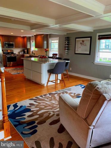 463 School Ln, Harleysville PA  19438-1714 exterior