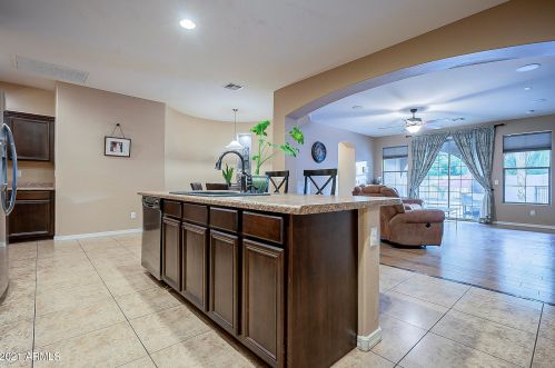 6758 Tucana Ln, Gilbert AZ  85298-8784 exterior