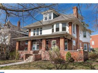 515 Hamilton St, Norristown, PA 19401-4206