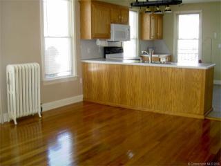 209 Queen St, Bristol CT  06010-5856 exterior