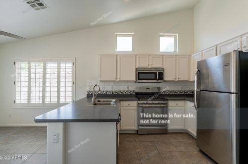 4016 Menadota Dr, Glendale, AZ 85308-7414