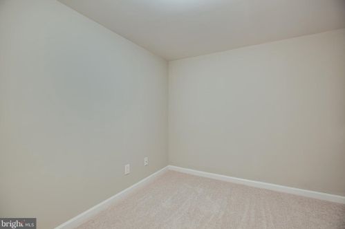 10600 Woodland Dr, Fredericksburg VA  22407-7759 exterior