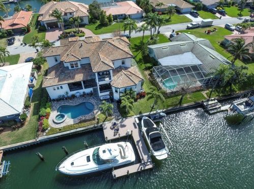 2025 Illinois Ave, Saint Petersburg, FL 33703-3423
