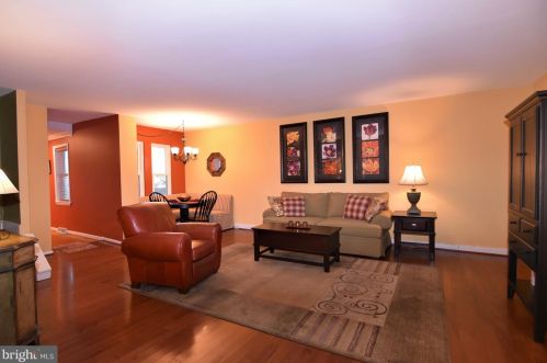 1011 Shallcross Ave, Wilmington, DE 19806-3234