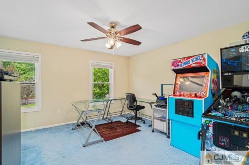 18 Main St, Helmetta NJ 08828-1213 exterior