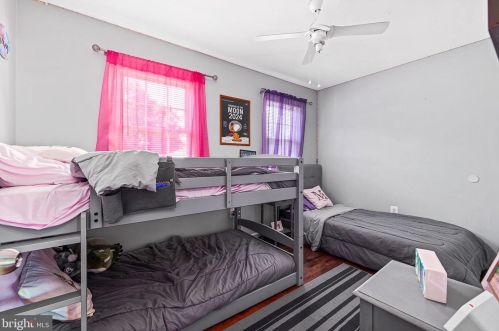 14277 Sonnette Ct, Woodbridge VA  22193-3423 exterior