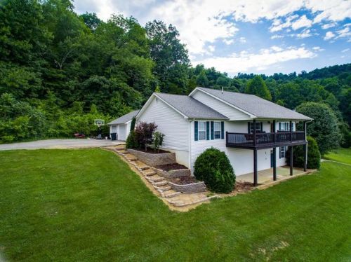 652 Mackie Rd, Ravenscroft, TN 38583-5793