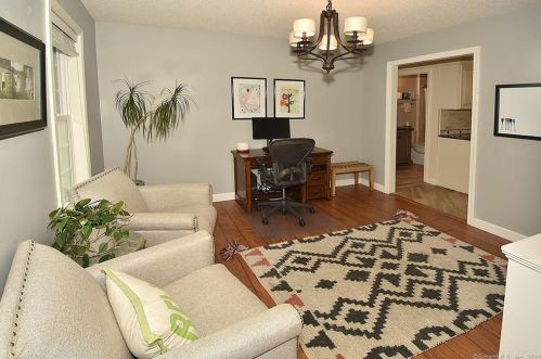 1 Jacobs Hill Rd, Ellington CT  06029-3117 exterior