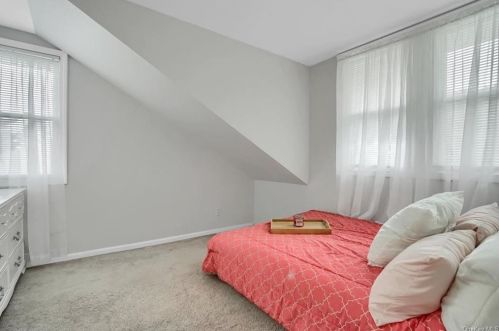 29 Ramapo Rd, Garnerville NY  10923-1717 exterior