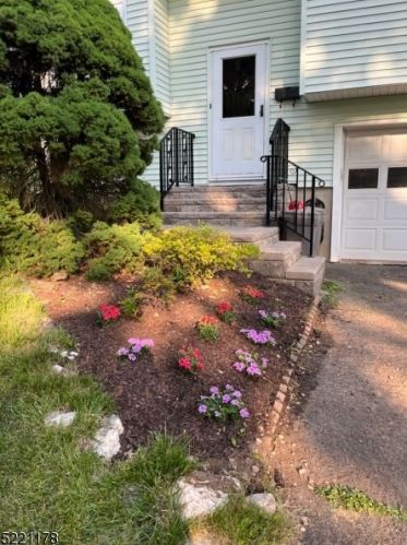 50 Montrose Ave, Fanwood, NJ 07023-1107