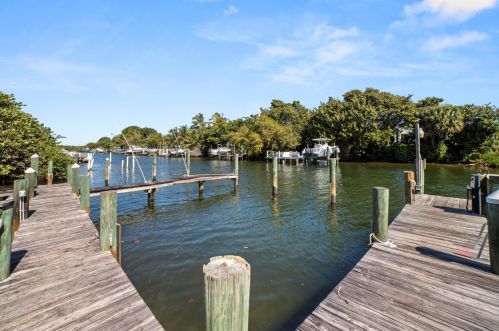 312 Southwind Dr, West Palm Beach FL  33408-5350 exterior