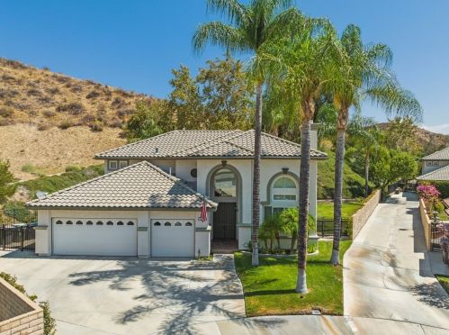 28658 Lapine Ave, Santa Clarita, CA 91390-1242