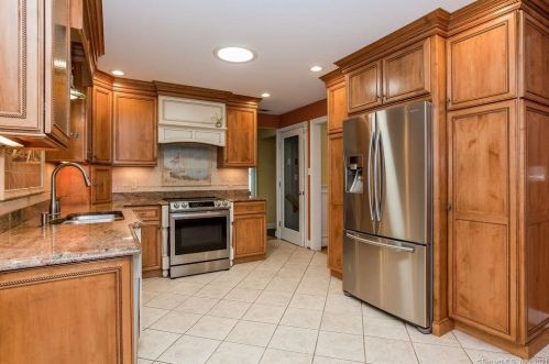 53 Paul St, Bristol CT  06010-5578 exterior