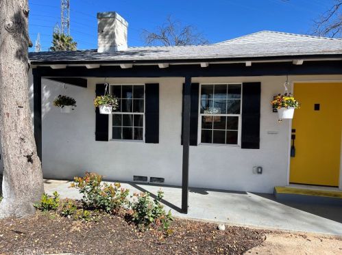 5920 Riverton Ave, North Hollywood CA  91601-1443 exterior