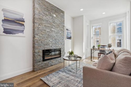 2123 15th St, Washington, DC 20009-5805