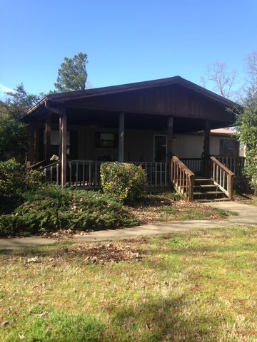 600 4th St, Smith Hill, TX 75561-5193