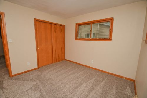 1511 Sandy Ln, Watertown WI  53098-1610 exterior