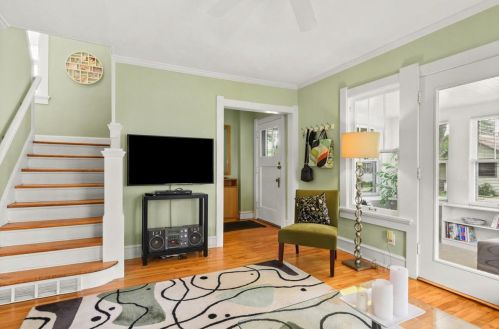 2310 Mifflin St, Madison, WI 53704-4963