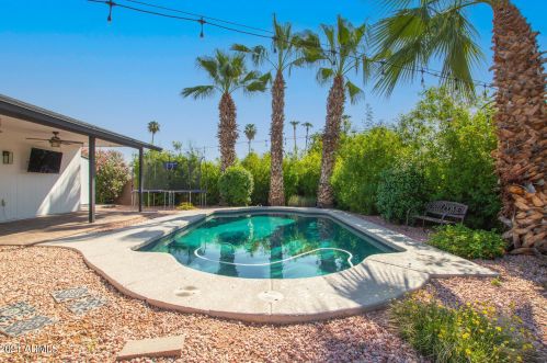 2507 Straford Dr, Chandler, AZ 85224-1024