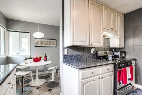 304 Sloan Ave, Compton CA  90221-3351 exterior