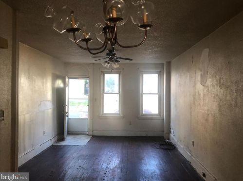 1010 2nd St, Wilmington, DE 19805-3617