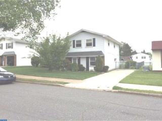 1028 Alpena Rd, Philadelphia, PA 19115-4511