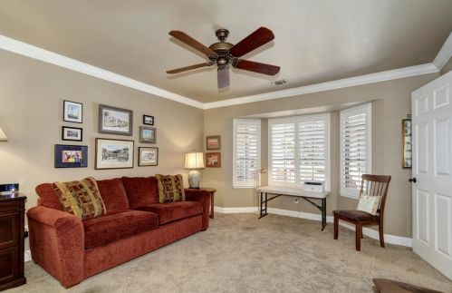 111 Pheasant Ln, Folsom CA exterior