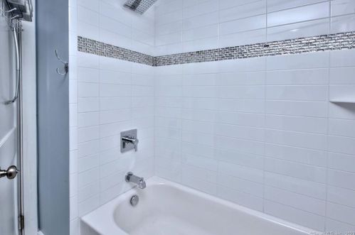 31 Larbert Rd, Southport CT  06890-1341 exterior