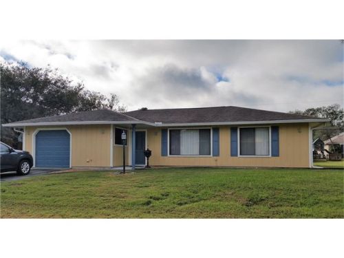 1038 Phelps St, Sebastian, FL 32958-5136