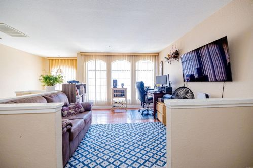 1785 Promenade Pl, Vista CA  92083-6167 exterior