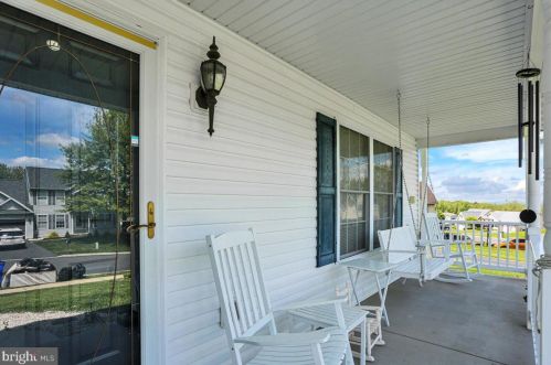 423 Acer Dr, Blandon, PA 19510-9553