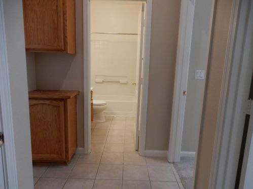 8101 Wymark Dr, Elk Grove, CA 95758-7820