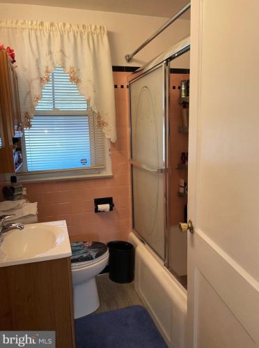 245 Franklin St, Trenton NJ 08610-6119 exterior