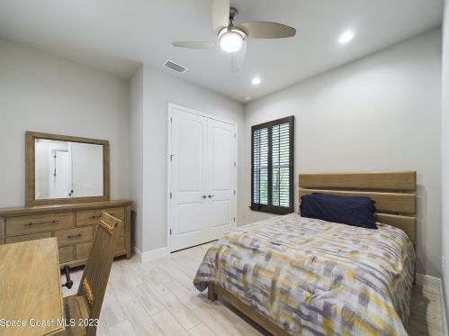 950 Yearling Trl, Sebastian FL  32958 exterior