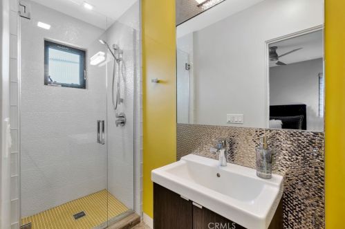 50 Rivo Alto Canal, Long Beach CA  90803-4047 exterior