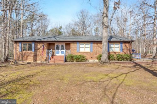 9511 Flint Hill Ct, Fredericksburg, VA 22407-1925