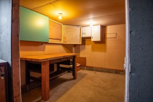 437 Line St, Hermitage PA  16150-1208 exterior