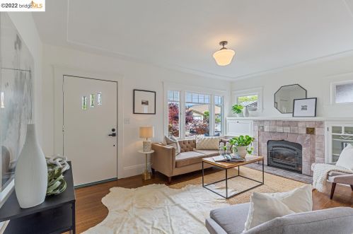 2714 60 Ave, Oakland CA 94605-1501 exterior