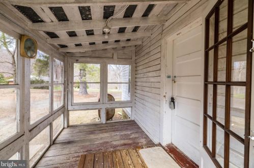 12841 James Monroe Hwy, Leesburg VA  20176-5340 exterior