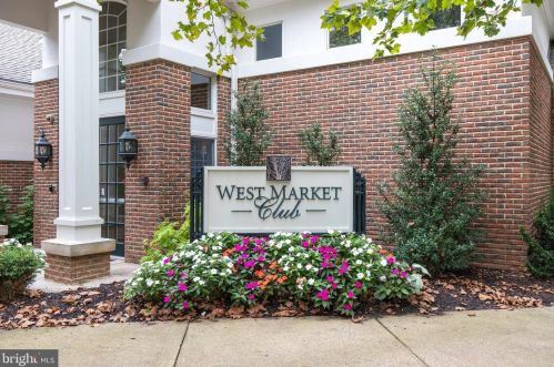 12146 Chancery Sta Cir, Herndon VA 20190-5801 exterior