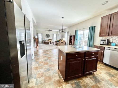 148 Killian Ln, Charles Town WV  25414-4939 exterior