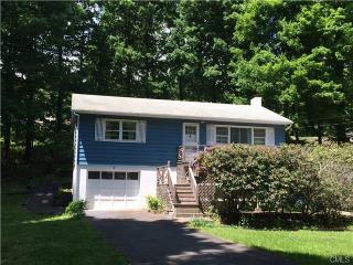 6 Laurel Hill Rd, Sherman, CT 06784-2723