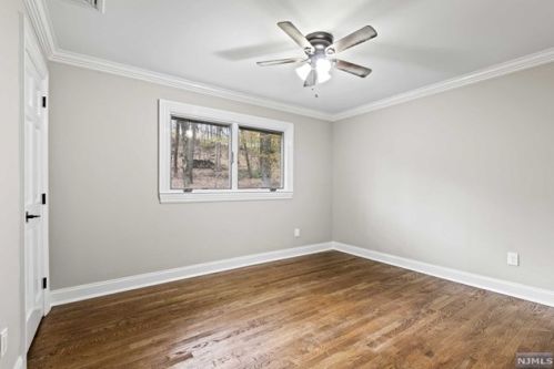 37 Tara Ln, Montville Township NJ  07045-9699 exterior