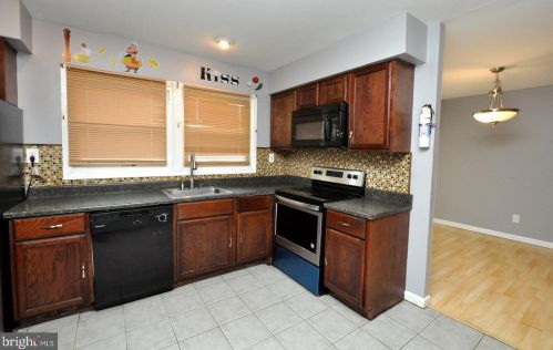 34 Elmire Ln, Willingboro NJ  08046-2307 exterior