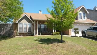 3402 Meadowview Dr, Denton TX  76210-2658 exterior
