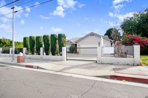 7450 Balboa Blvd, Van Nuys, CA 91406-2705