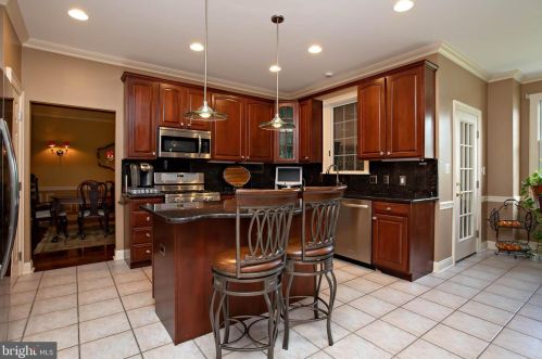 7 Mckinley Ave, Blenheim NJ  08012-5355 exterior