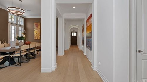 3825 Prado Del Trigo, Calabasas CA  91302-3638 exterior