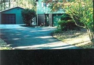 8208 Foxall Cir, Knoxville, TN 37923-1803
